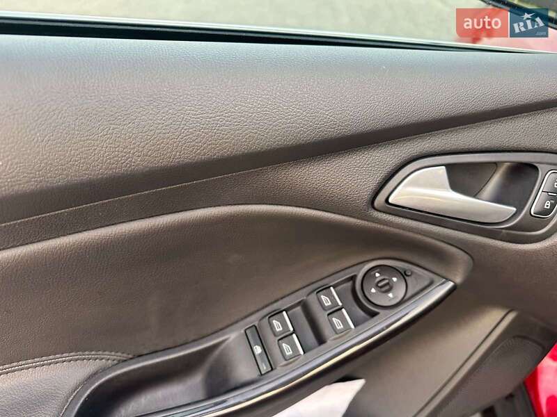 Универсал Ford Focus 2016 в Луцке фото 40 Универсал Ford Focus 2016 в Луцке