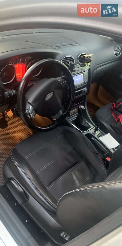 Универсал Ford Focus 2009 в Жовкве