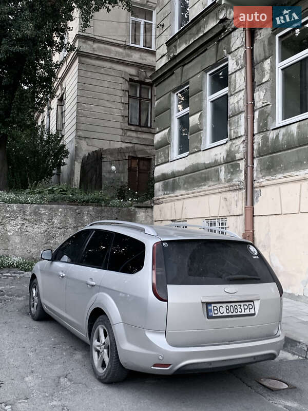Универсал Ford Focus 2009 в Жовкве