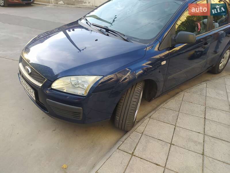 Хэтчбек Ford Focus 2006 в Чернигове