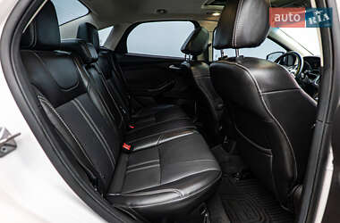 Седан Ford Focus 2014 в 