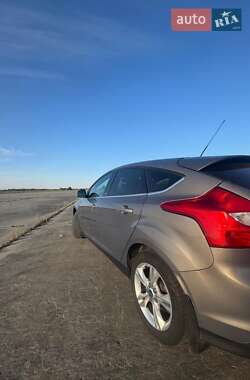 Седан Ford Focus 2011 в 