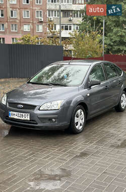 Хэтчбек Ford Focus 2005 в Днепре