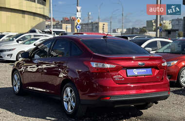 Седан Ford Focus 2014 в 