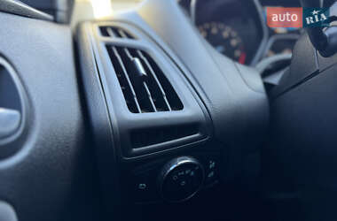 Седан Ford Focus 2014 в 