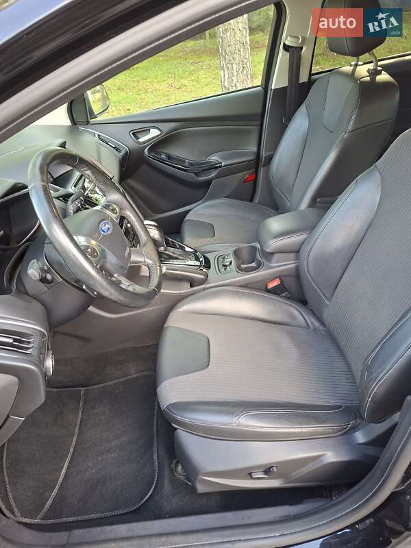 Хэтчбек Ford Focus 2013 в Луцке фото 16 Хэтчбек Ford Focus 2013 в Луцке