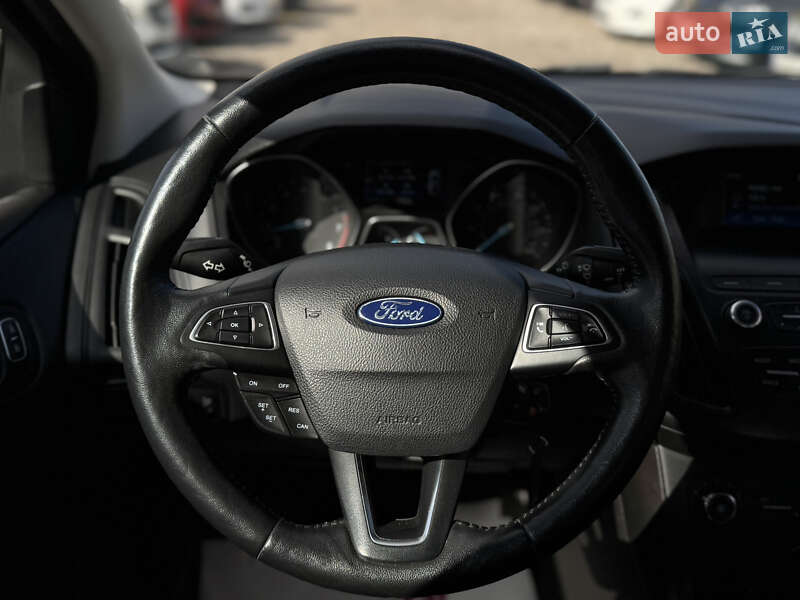 Седан Ford Focus 2018 в Киеве