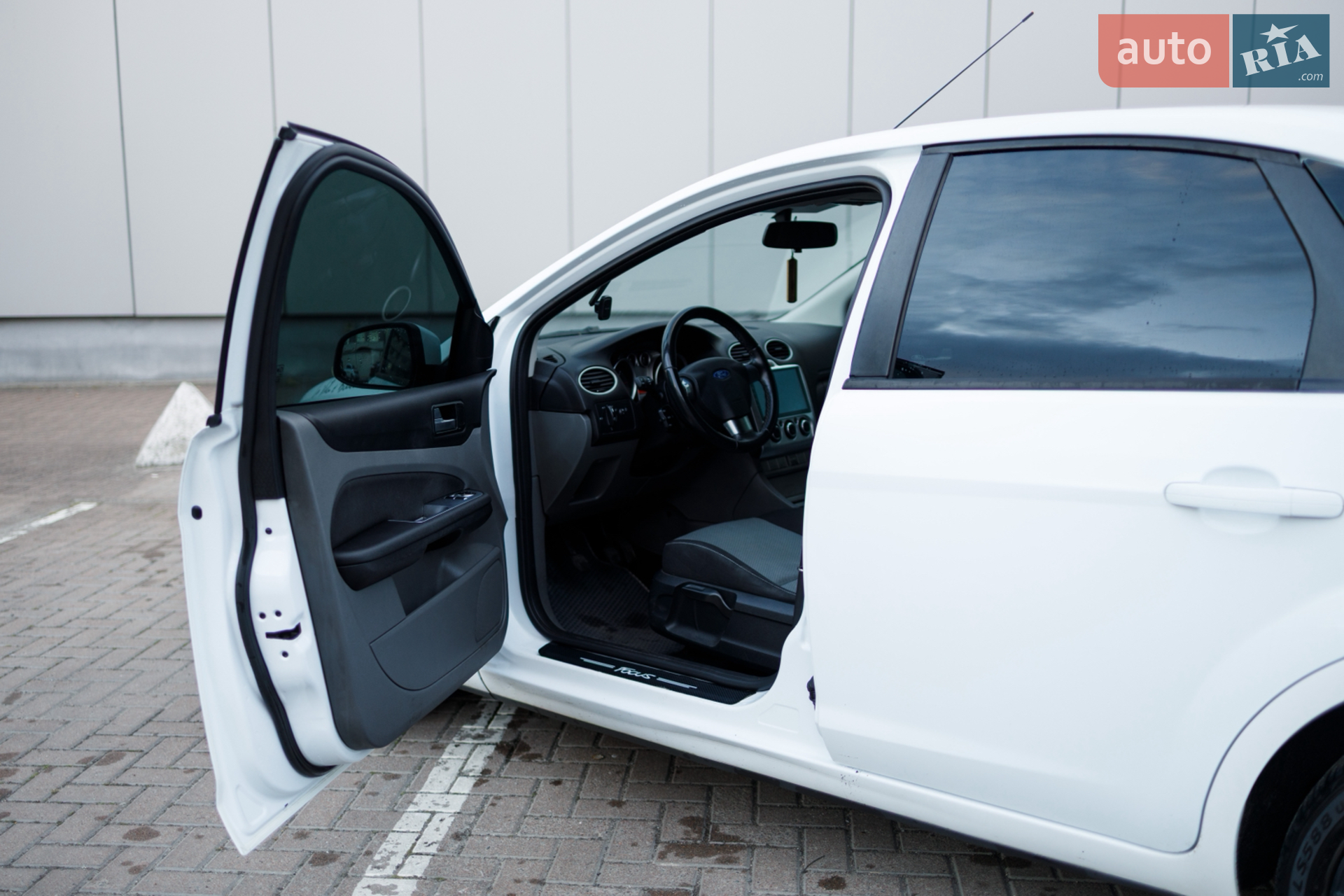 2011 Ford Focus - мініатюра 19