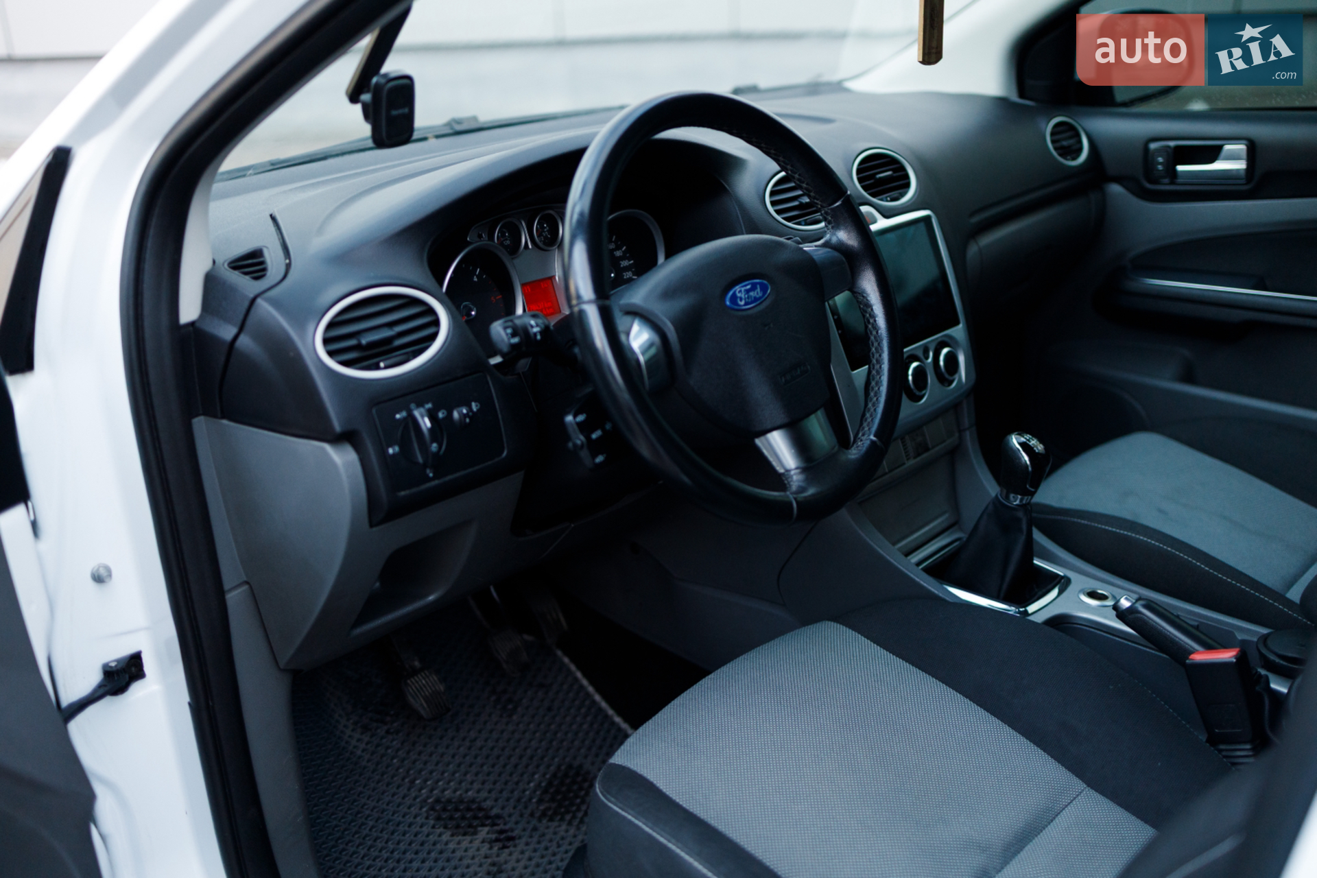 2011 Ford Focus - мініатюра 21