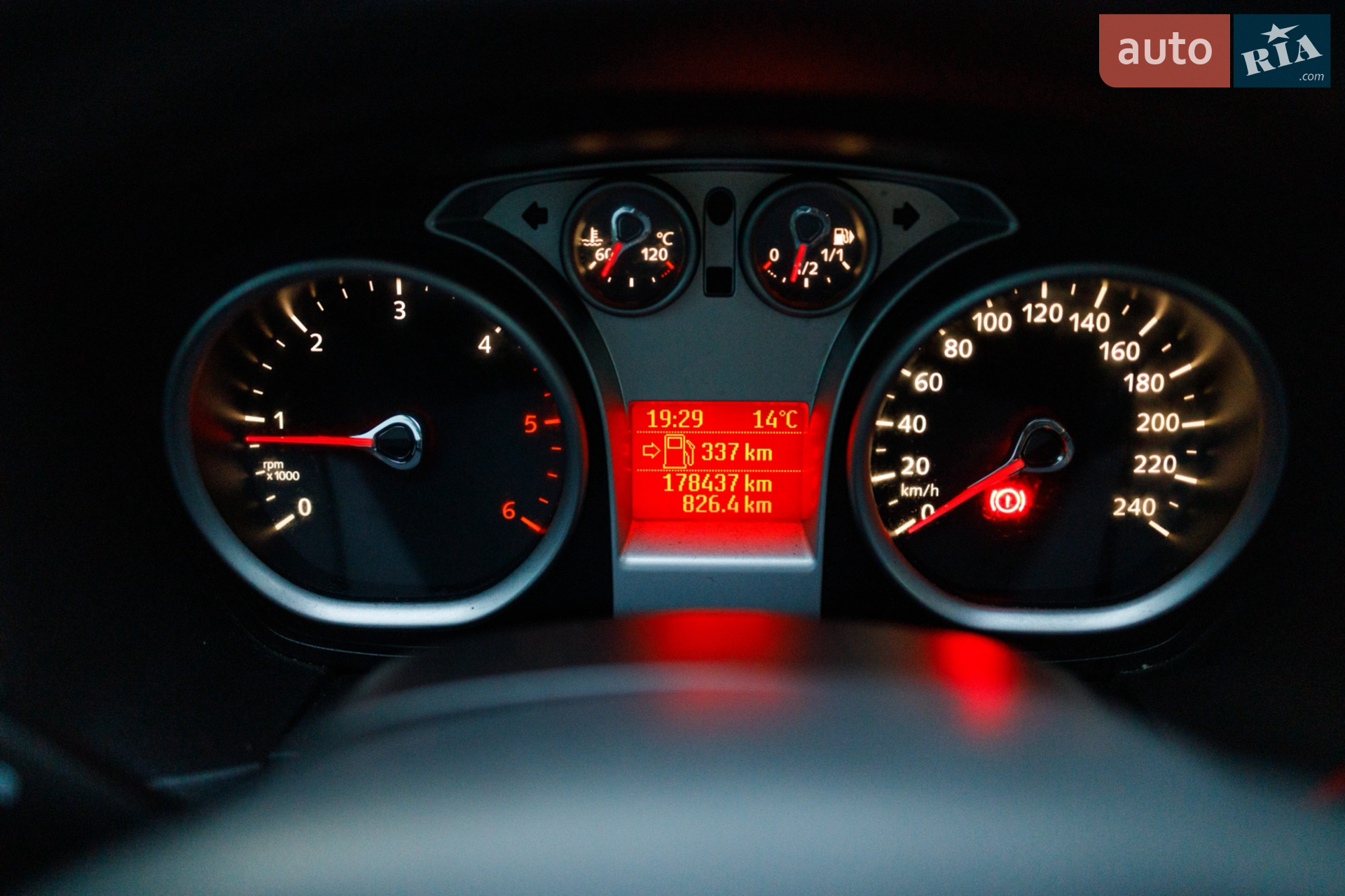 2011 Ford Focus - мініатюра 33