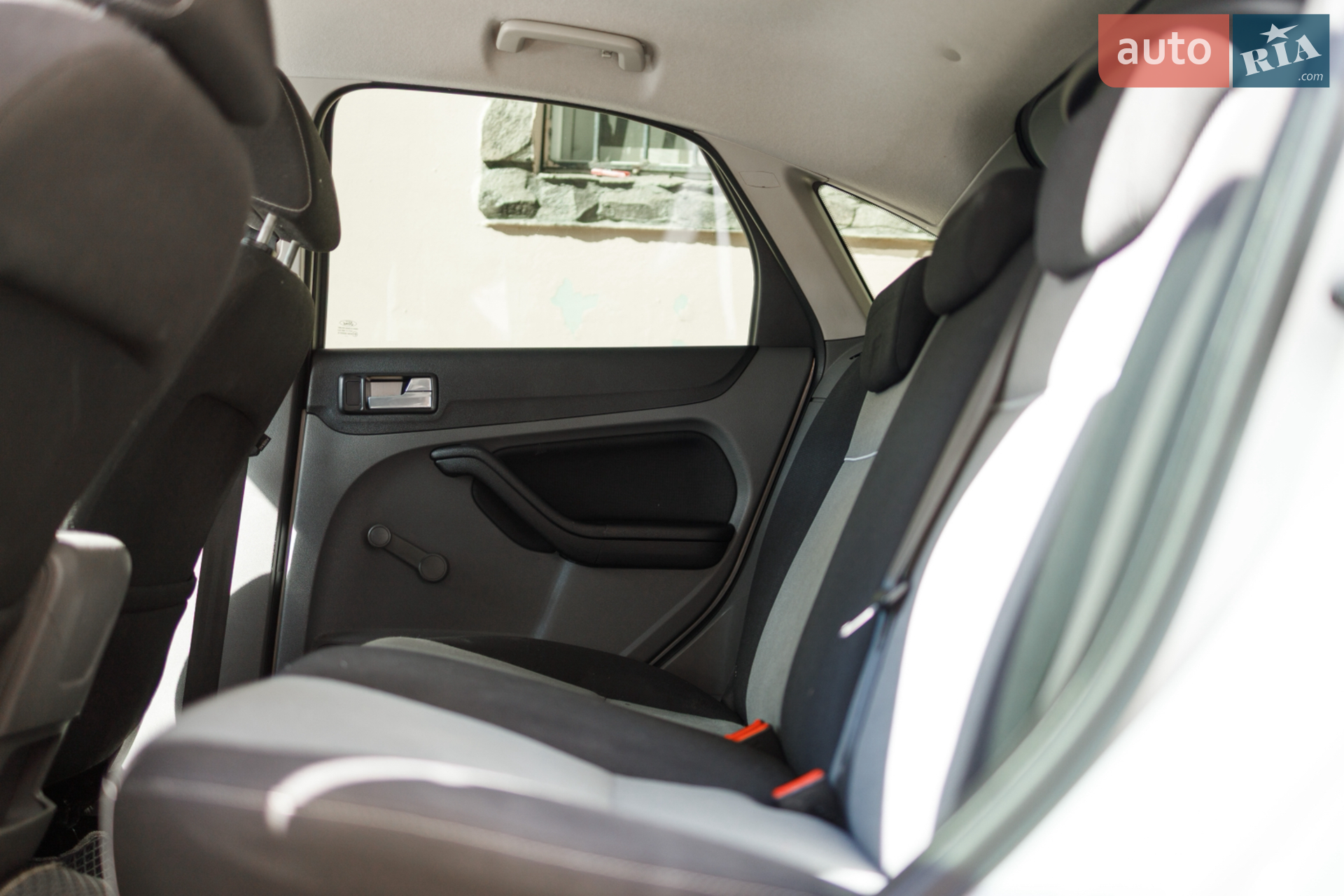 2011 Ford Focus - мініатюра 41