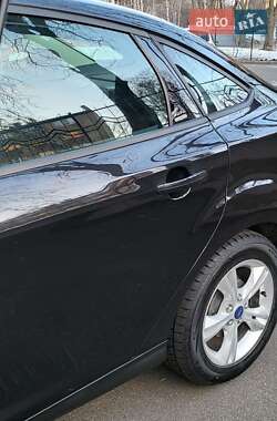 Седан Ford Focus 2013 в 