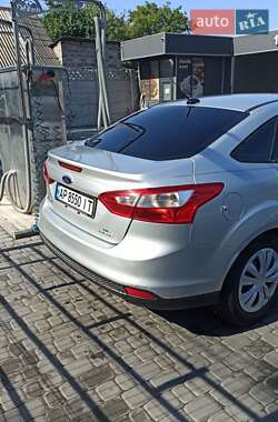 Седан Ford Focus 2012 в 
