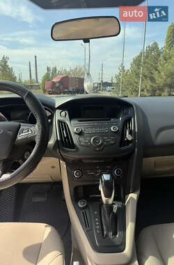 Седан Ford Focus 2016 в 