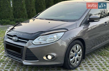 Седан Ford Focus 2013 в 