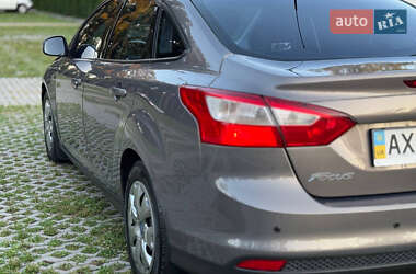 Седан Ford Focus 2013 в 