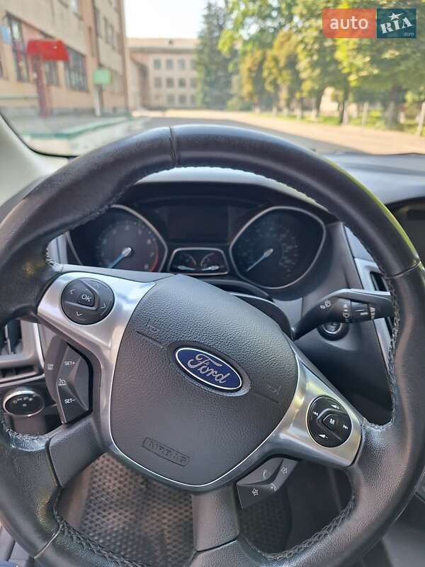 Седан Ford Focus 2012 в Золочеве