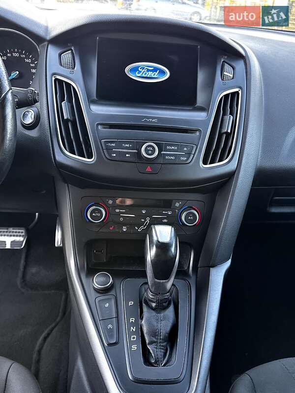 Универсал Ford Focus 2017 в Киеве фото 10 Универсал Ford Focus 2017 в Киеве