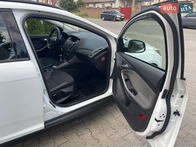 Универсал Ford Focus 2012 в Ровно фото 2 Универсал Ford Focus 2012 в Ровно