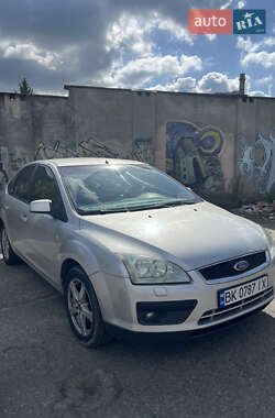 Хетчбек Ford Focus 2006 в 