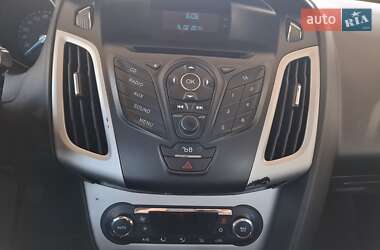 Универсал Ford Focus 2014 в 
