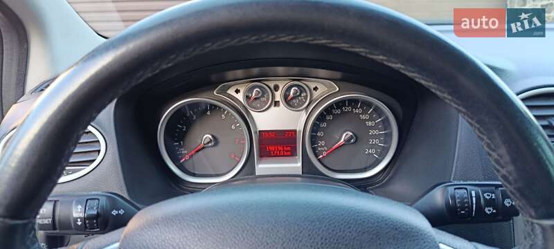 Хэтчбек Ford Focus 2011 в Черкассах фото 17 Хэтчбек Ford Focus 2011 в Черкассах