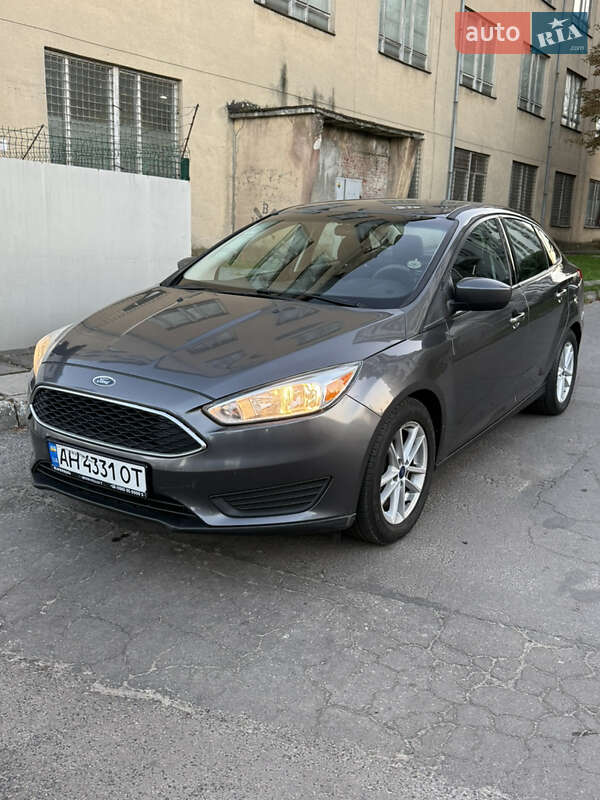 Седан Ford Focus 2017 в Львові