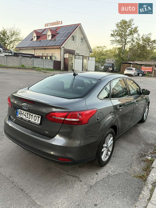 Седан Ford Focus 2017 в Львові