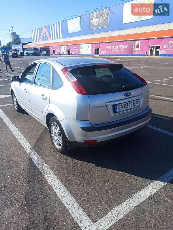 Хэтчбек Ford Focus 2005 в Киеве