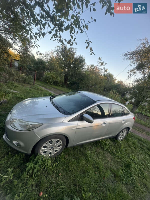 Седан Ford Focus 2012 в Шептицькому