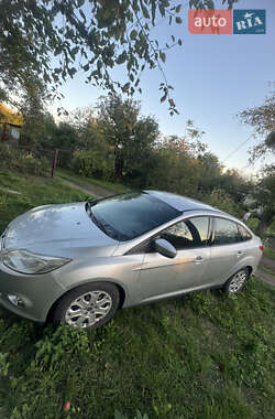 Седан Ford Focus 2012 в 