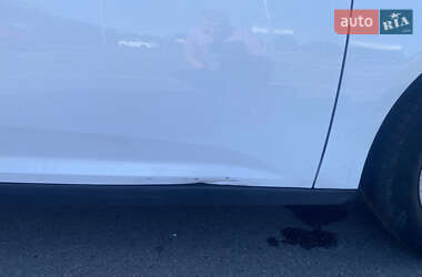 Хэтчбек Ford Focus 2013 в 