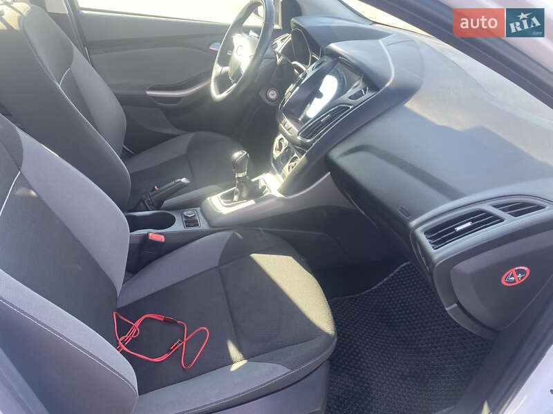 Хэтчбек Ford Focus 2013 в Киеве