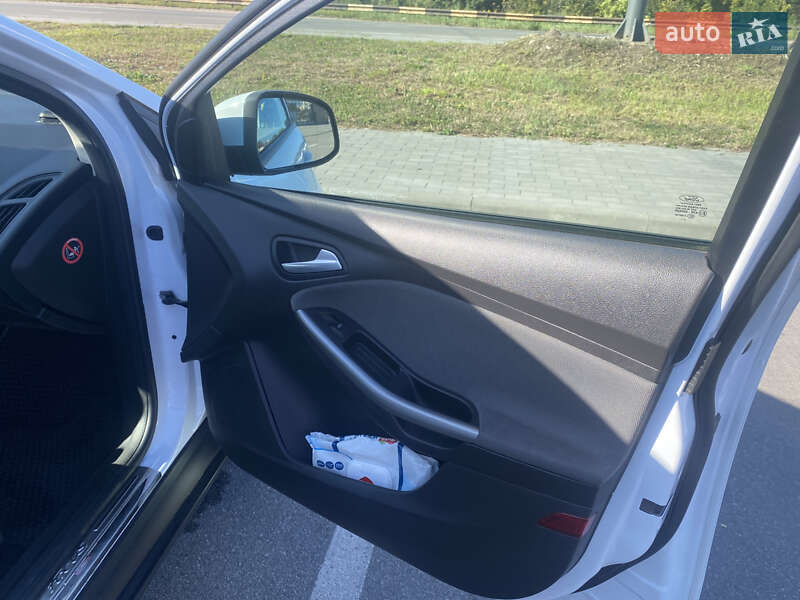 Хэтчбек Ford Focus 2013 в Киеве