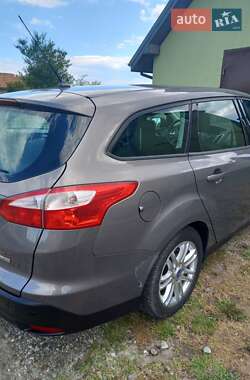 Универсал Ford Focus 2012 в 