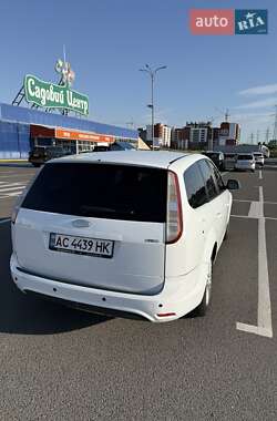 Универсал Ford Focus 2010 в 