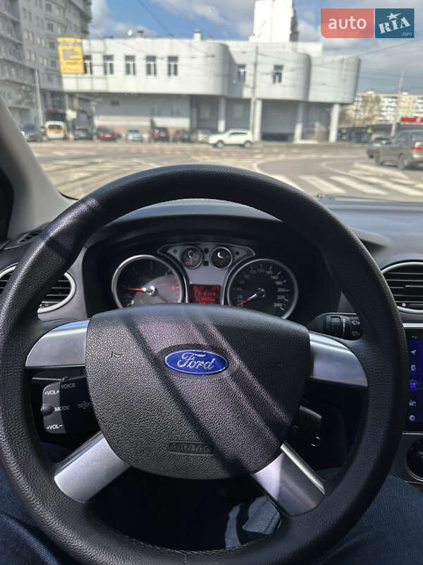 Универсал Ford Focus 2010 в Киеве фото 5 Универсал Ford Focus 2010 в Киеве
