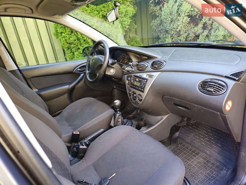 Хэтчбек Ford Focus 2003 в Львове