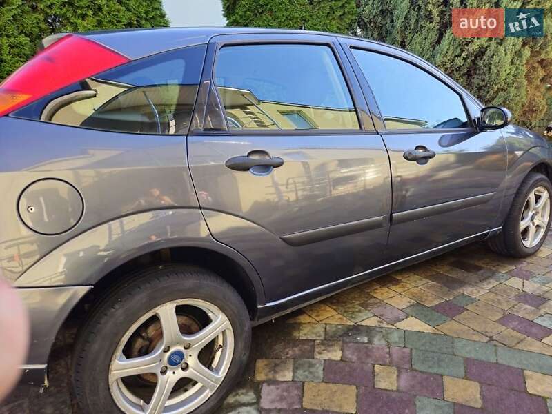 Ford Focus 2003