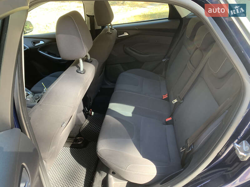 Хэтчбек Ford Focus 2011 в Киеве фото 7 Хэтчбек Ford Focus 2011 в Киеве