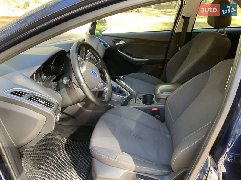 Хэтчбек Ford Focus 2011 в Киеве фото 8 Хэтчбек Ford Focus 2011 в Киеве
