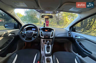 Седан Ford Focus 2014 в 