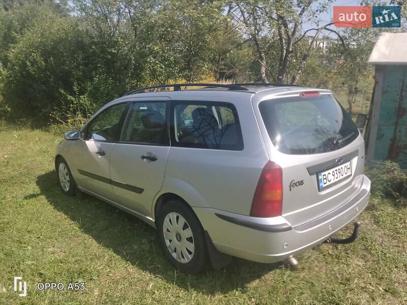 Универсал Ford Focus 2003 в Новояворовске