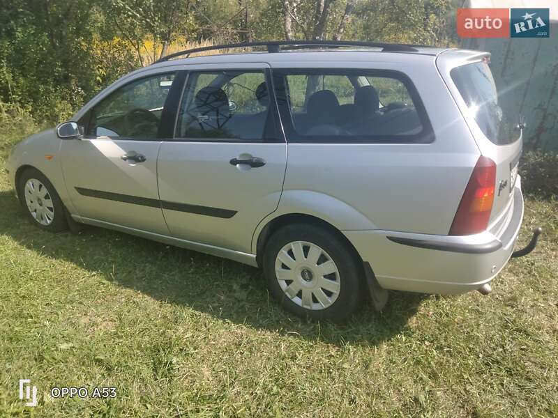 Универсал Ford Focus 2003 в Новояворовске