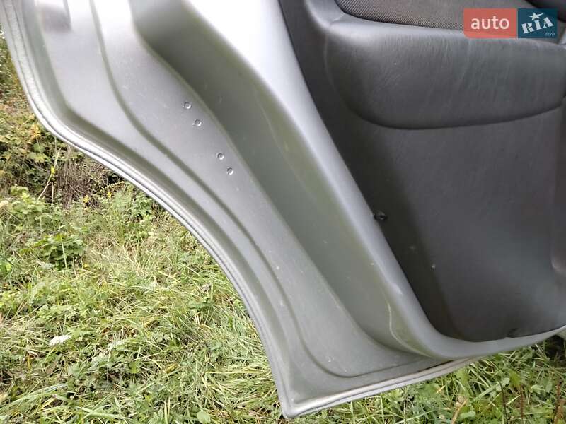 Универсал Ford Focus 2003 в Новояворовске