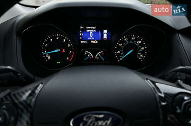 Хэтчбек Ford Focus 2014 в 