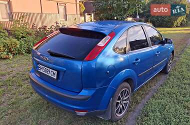 Хэтчбек Ford Focus 2007 в Бурыни