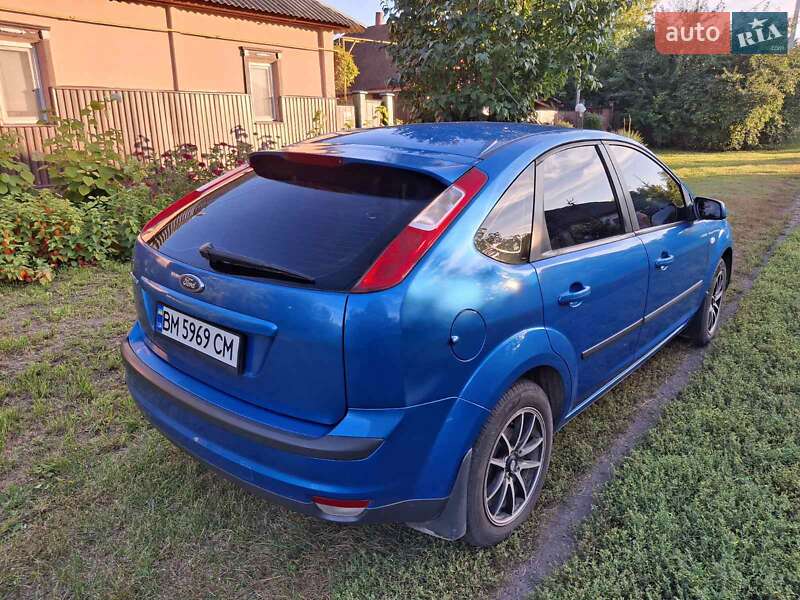 Хэтчбек Ford Focus 2007 в Бурыни