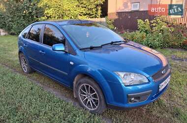 Хэтчбек Ford Focus 2007 в Бурыни