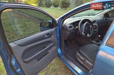 Хэтчбек Ford Focus 2007 в Бурыни